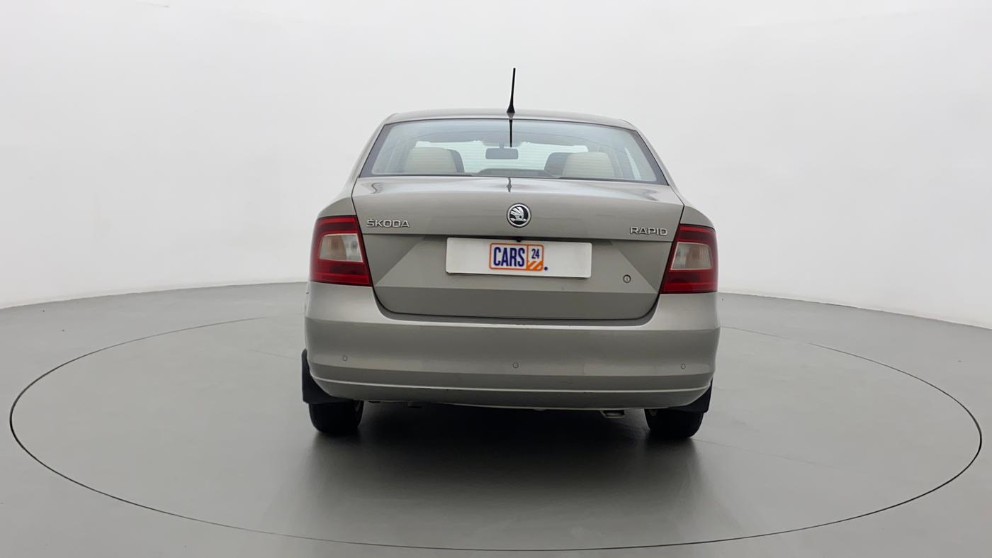 2015 Skoda Rapid 1.5 TDI CR ELEGANCE, Diesel, Manual, 1,10,999 km, Back/Rear