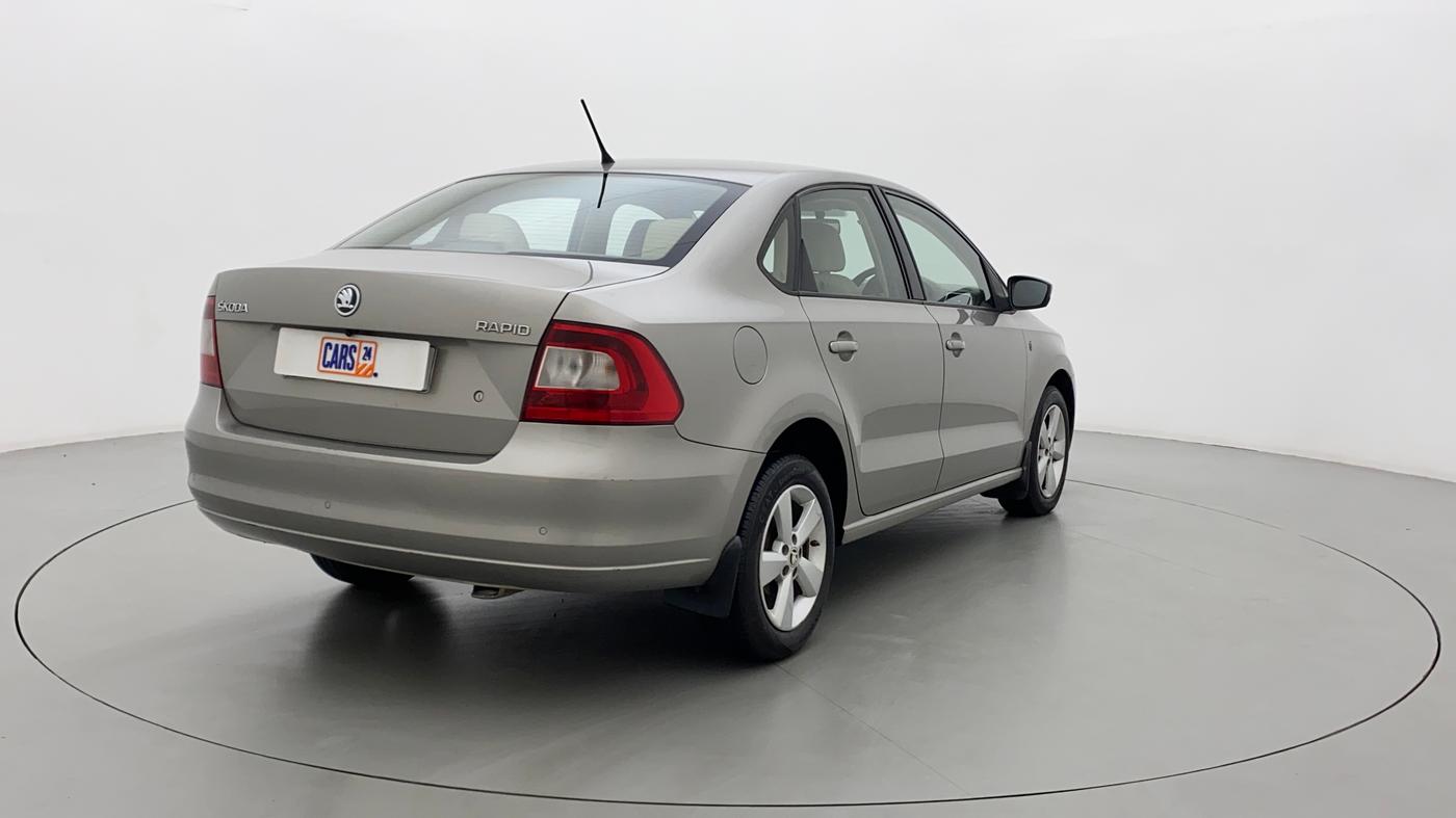2015 Skoda Rapid 1.5 TDI CR ELEGANCE, Diesel, Manual, 1,10,999 km, Right Back Diagonal