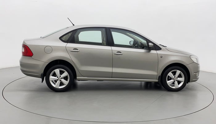 2015 Skoda Rapid 1.5 TDI CR ELEGANCE, Diesel, Manual, 1,10,999 km, Right Side View