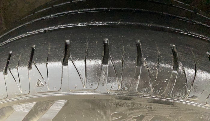 2023 KIA SONET HTK PLUS 1.0 IMT, Petrol, Manual, 11,809 km, Left Front Tyre Tread