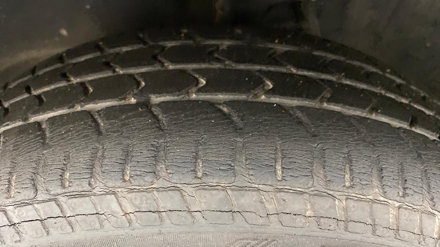 2011 Maruti Alto K10 VXI, Petrol, Manual, 26,283 km, Left Front Tyre Tread
