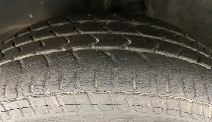 2011 Maruti Alto K10 VXI, Petrol, Manual, 26,283 km, Left Front Tyre Tread