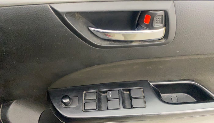 2013 Maruti Swift VDI, Diesel, Manual, 1,33,984 km, Driver Side Door Panels Control