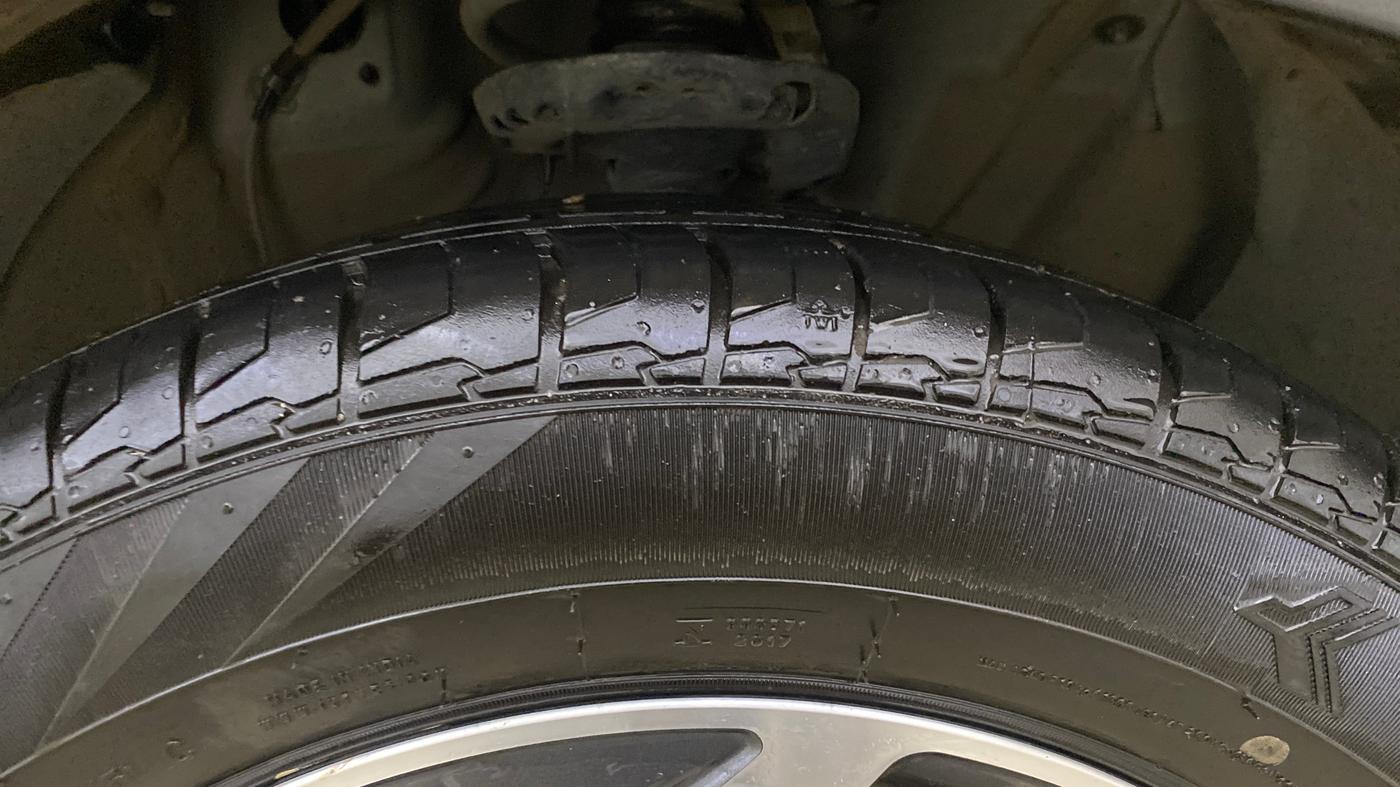 2021 Hyundai Creta SX (O) AT 1.5 DIESEL, Diesel, Automatic, 41,764 km, Right Front Tyre Tread