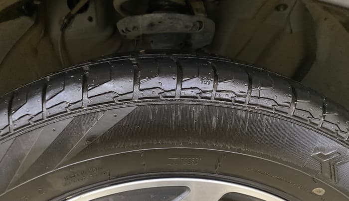 2021 Hyundai Creta SX (O) AT 1.5 DIESEL, Diesel, Automatic, 41,764 km, Right Front Tyre Tread