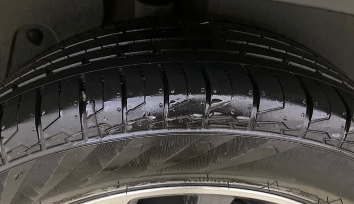 2021 Hyundai Creta SX (O) AT 1.5 DIESEL, Diesel, Automatic, 41,764 km, Right Rear Tyre Tread