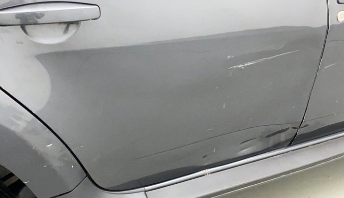 2016 Renault Duster RXL PETROL, Petrol, Manual, 23,137 km, Right rear door - Slightly dented