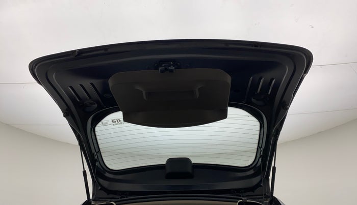 2016 Renault Duster RXL PETROL, Petrol, Manual, 23,137 km, Boot Door Open