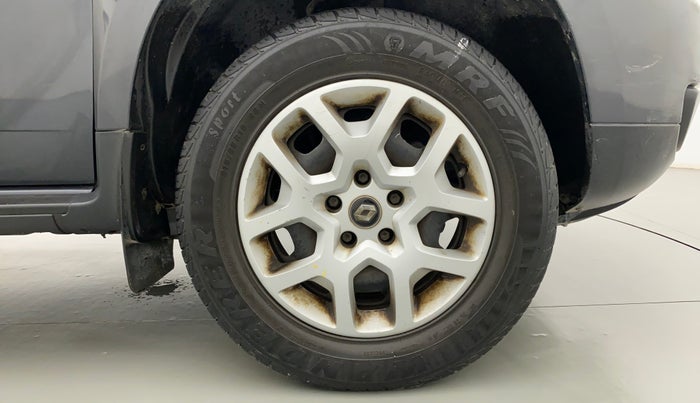 2016 Renault Duster RXL PETROL, Petrol, Manual, 23,137 km, Right Front Wheel
