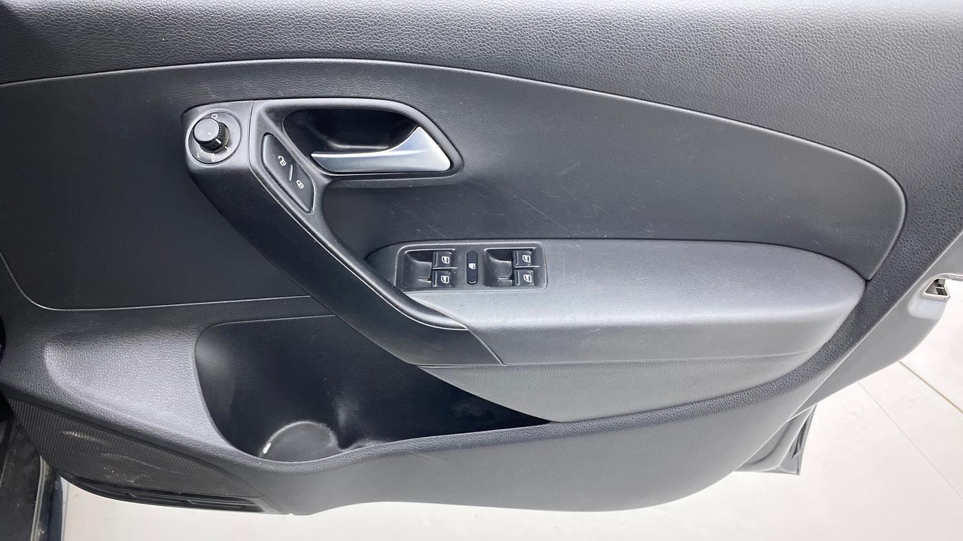 2019 Volkswagen Polo GT TSI AT, Petrol, Automatic, 94,831 km, Driver Side Door Panels Control