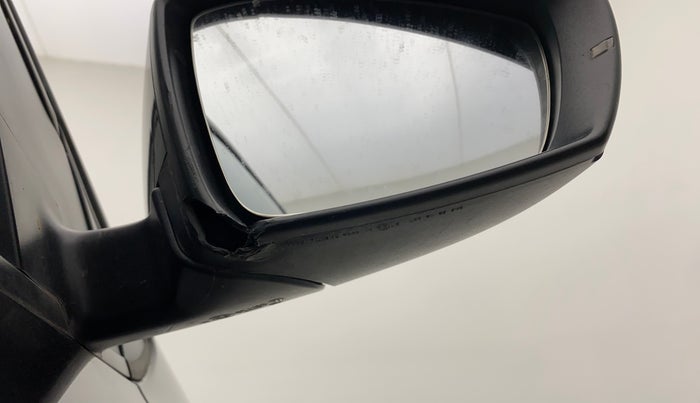2019 Volkswagen Polo GT TSI AT, Petrol, Automatic, 94,831 km, Right rear-view mirror - Cover has minor damage