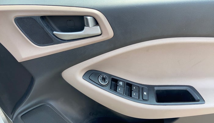 2019 Hyundai Elite i20 MAGNA PLUS 1.4 CRDI, Diesel, Manual, 91,161 km, Driver Side Door Panels Control