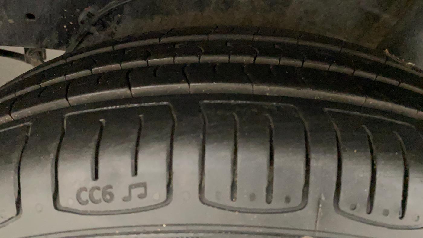 2015 Maruti Celerio VXI AMT (O), Petrol, Automatic, 68,405 km, Left Rear Tyre Tread