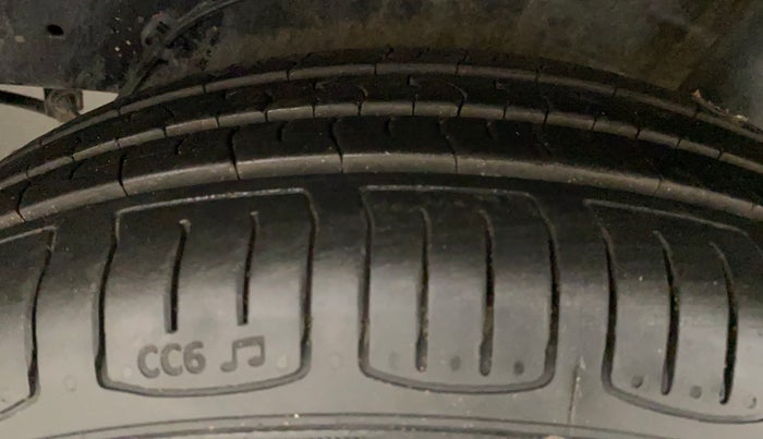 2015 Maruti Celerio VXI AMT (O), Petrol, Automatic, 68,405 km, Left Rear Tyre Tread