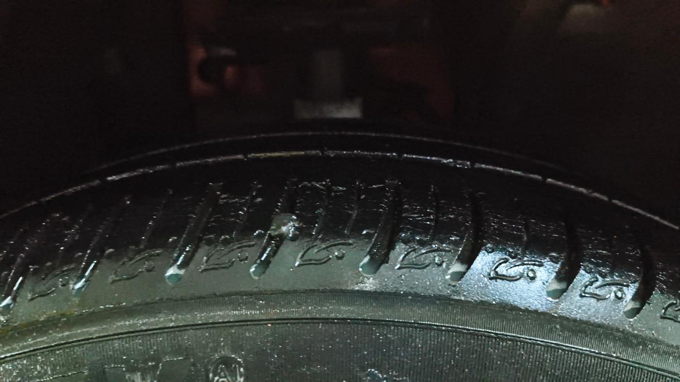 2022 Tata ALTROZ XM PLUS PETROL, Petrol, Manual, 39,741 km, Right Front Tyre Tread