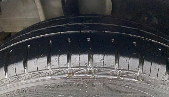 2018 Tata Tiago XZ PETROL, Petrol, Manual, 93,376 km, Right Rear Tyre Tread