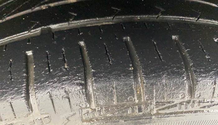 2015 Hyundai Grand i10 SPORTZ 1.2 KAPPA VTVT, Petrol, Manual, 78,560 km, Left Front Tyre Tread