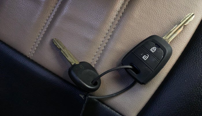 2015 Hyundai Grand i10 SPORTZ 1.2 KAPPA VTVT, Petrol, Manual, 78,560 km, Key Close Up