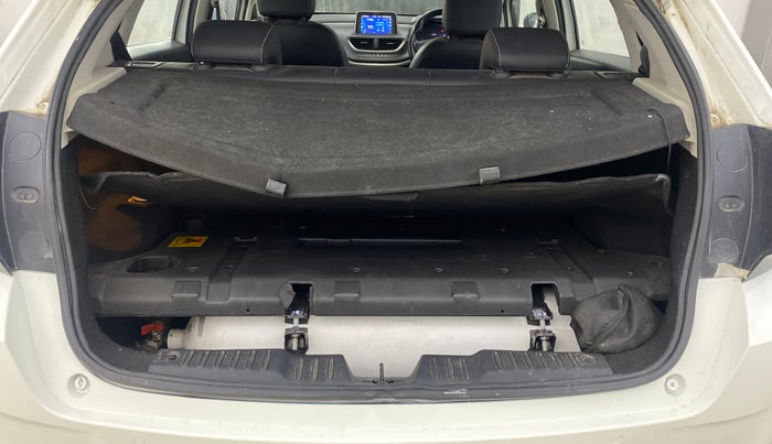 2023 Tata ALTROZ XZ PLUS O SUNROOF CNG, CNG, Manual, 32,268 km, Boot Inside