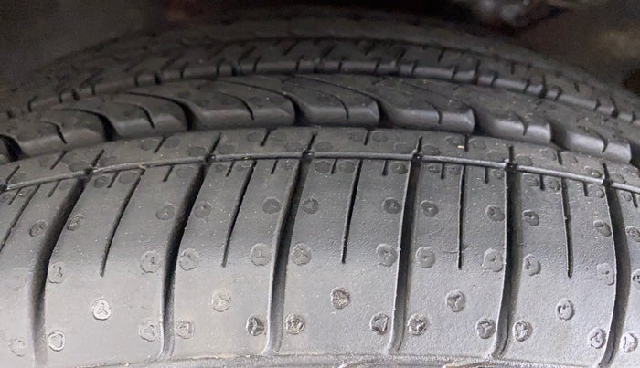 2014 Hyundai Elite i20 ASTA 1.4 CRDI, Diesel, Manual, 49,277 km, Left Front Tyre Tread