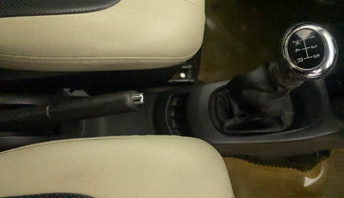 2014 Maruti Wagon R 1.0 VXI, Petrol, Manual, 53,587 km, Gear Lever