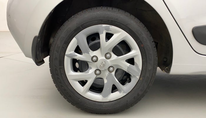2018 Hyundai Grand i10 SPORTZ 1.2 KAPPA VTVT, Petrol, Manual, 18,049 km, Right Rear Wheel