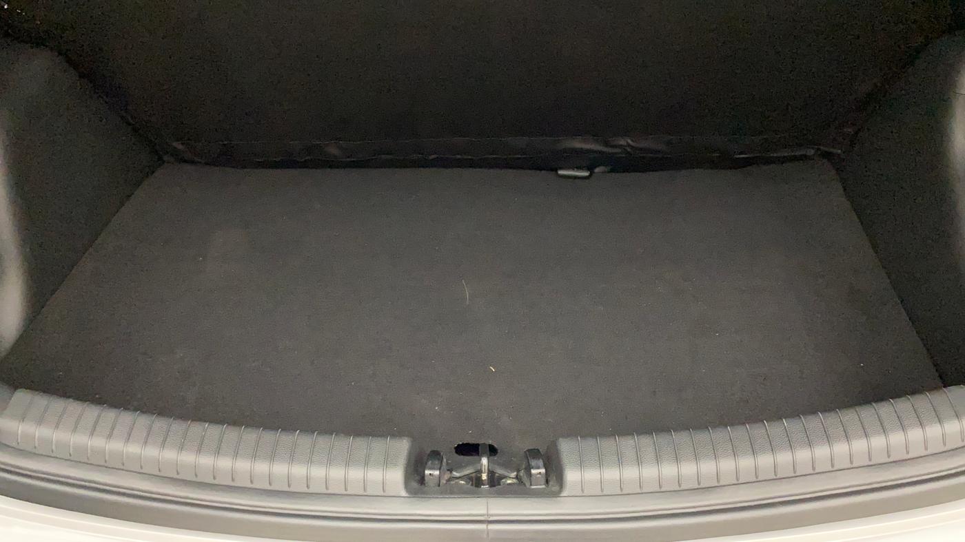 2018 Hyundai Grand i10 SPORTZ 1.2 KAPPA VTVT, Petrol, Manual, 18,049 km, Boot Inside