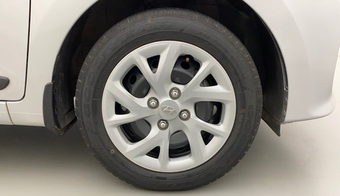 2018 Hyundai Grand i10 SPORTZ 1.2 KAPPA VTVT, Petrol, Manual, 18,049 km, Right Front Wheel