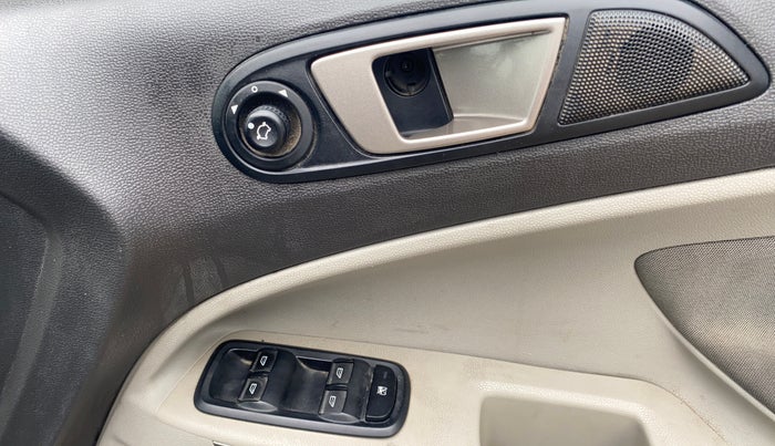 2014 Ford Ecosport TITANIUM 1.5L DIESEL, Diesel, Manual, 1,24,191 km, Driver Side Door Panels Control