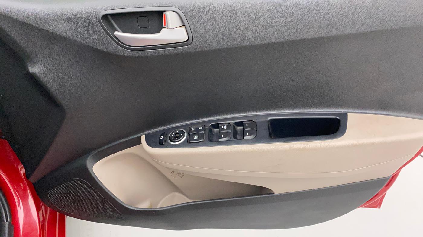 2015 Hyundai Xcent S (O) 1.2, Petrol, Manual, 72,445 km, Driver Side Door Panels Control