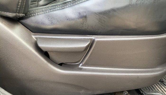 2011 Hyundai Eon MAGNA O, Petrol, Manual, 59,600 km, Driver Side Adjustment Panel