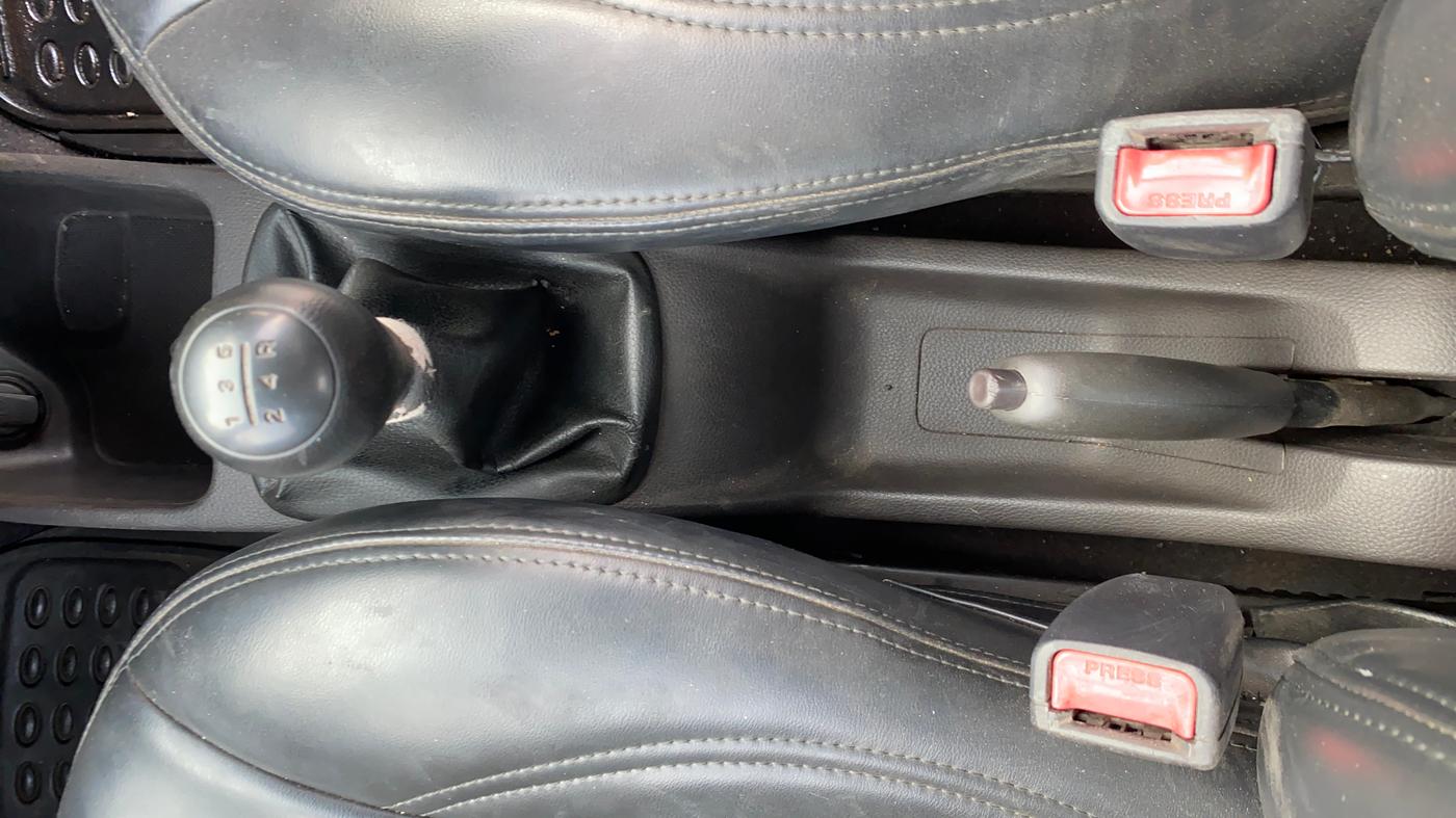 2011 Hyundai Eon MAGNA O, Petrol, Manual, 59,600 km, Gear Lever