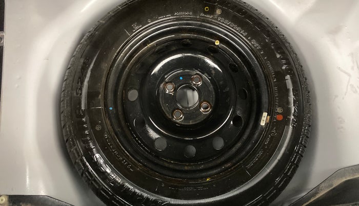 2014 Maruti Swift VXI, Petrol, Manual, 94,527 km, Spare Tyre