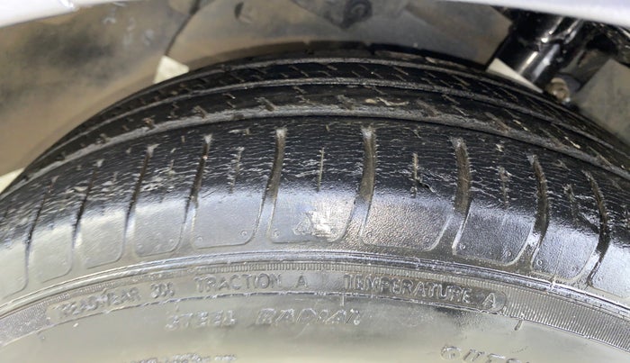 2019 Ford Figo Aspire TREND PLUS 1.2 PETROL, CNG, Manual, 34,444 km, Left Front Tyre Tread