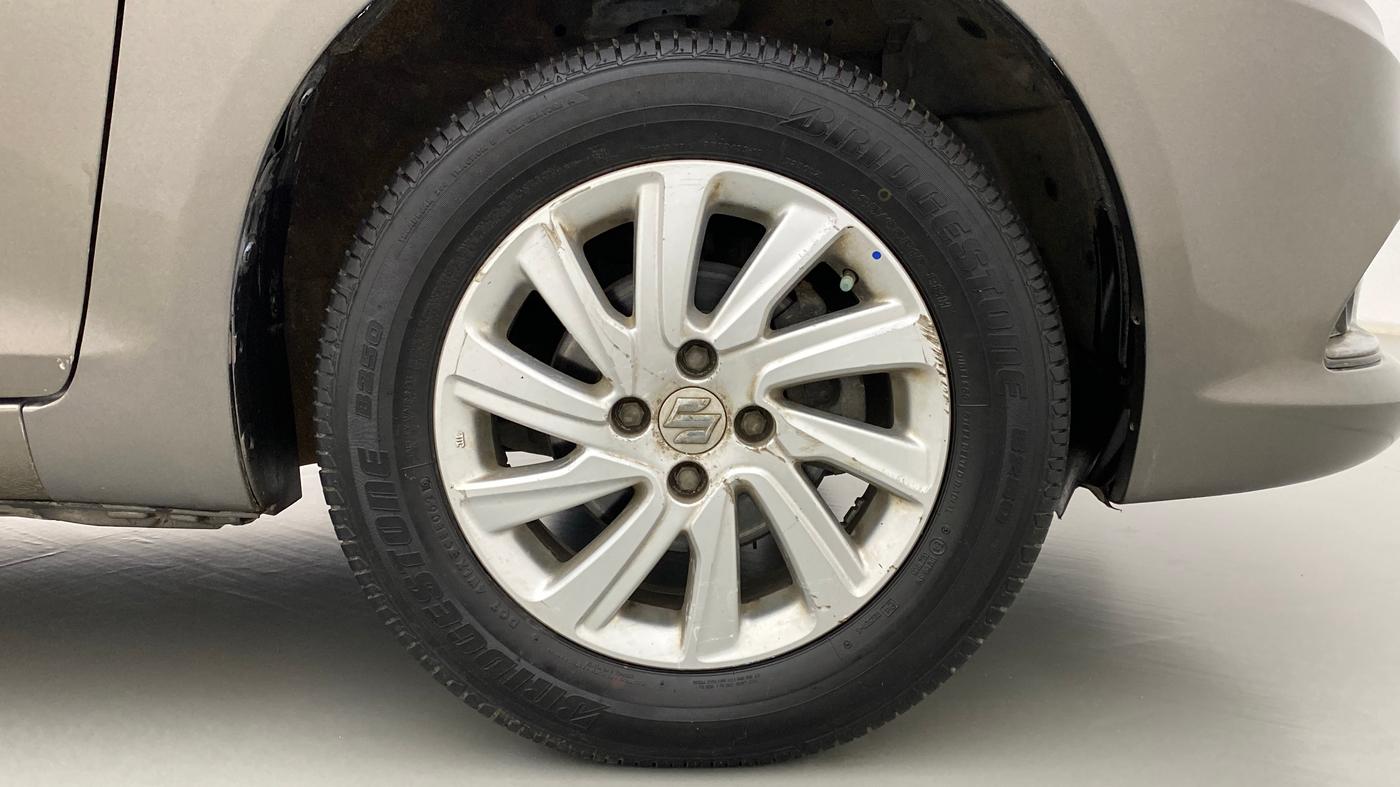 2016 Maruti Swift Dzire ZXI 1.2 BS IV, Petrol, Manual, 61,649 km, Right Front Wheel