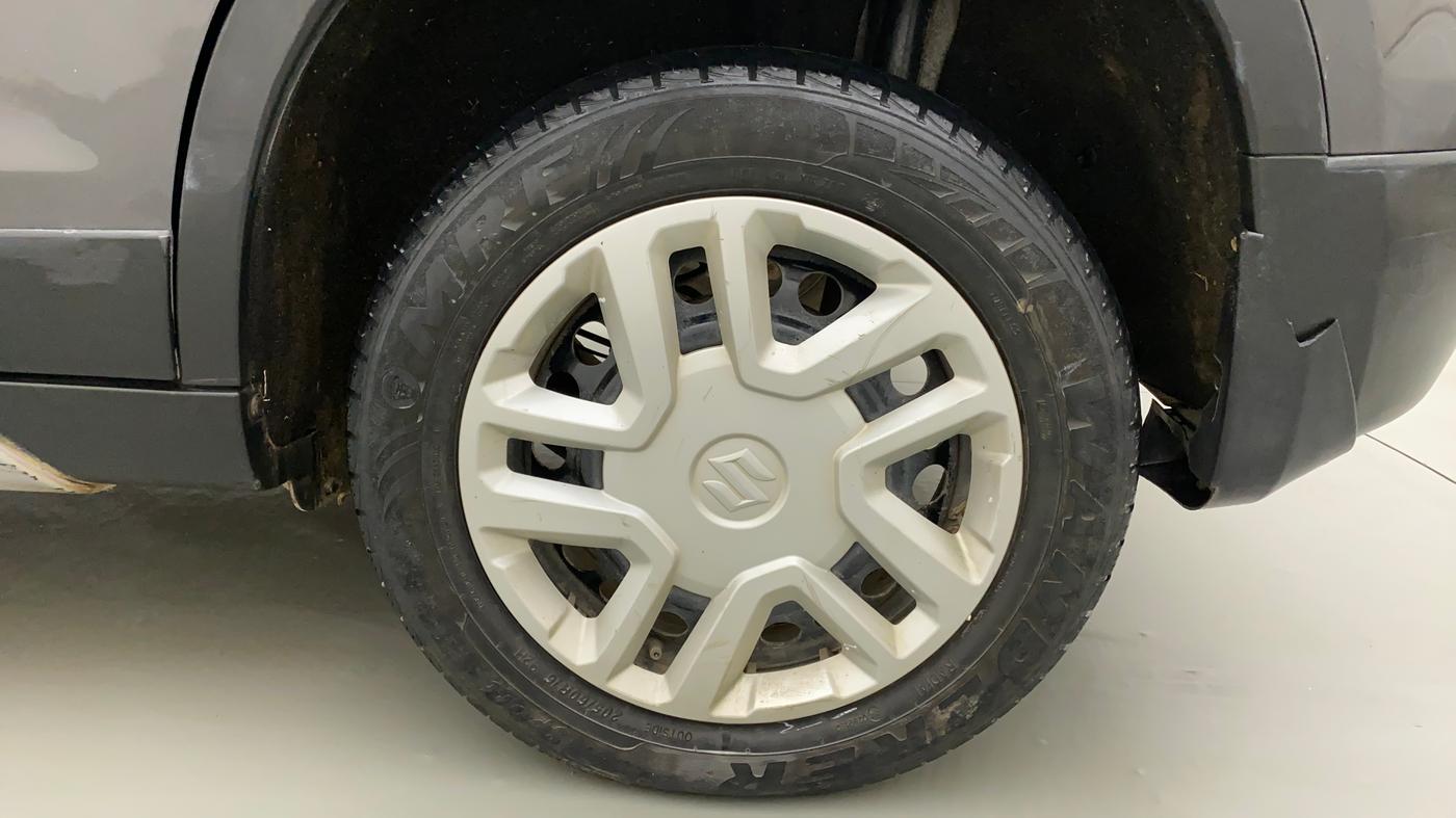 2019 Maruti Vitara Brezza VDI, Diesel, Manual, 55,523 km, Left Rear Wheel