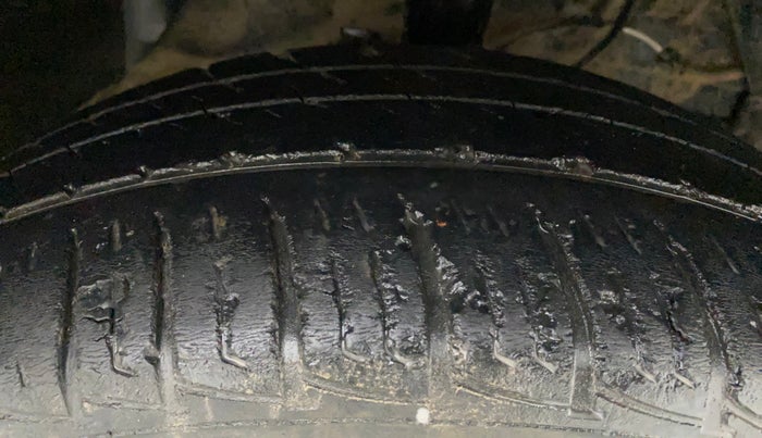 2019 Maruti Vitara Brezza VDI, Diesel, Manual, 55,523 km, Right Front Tyre Tread