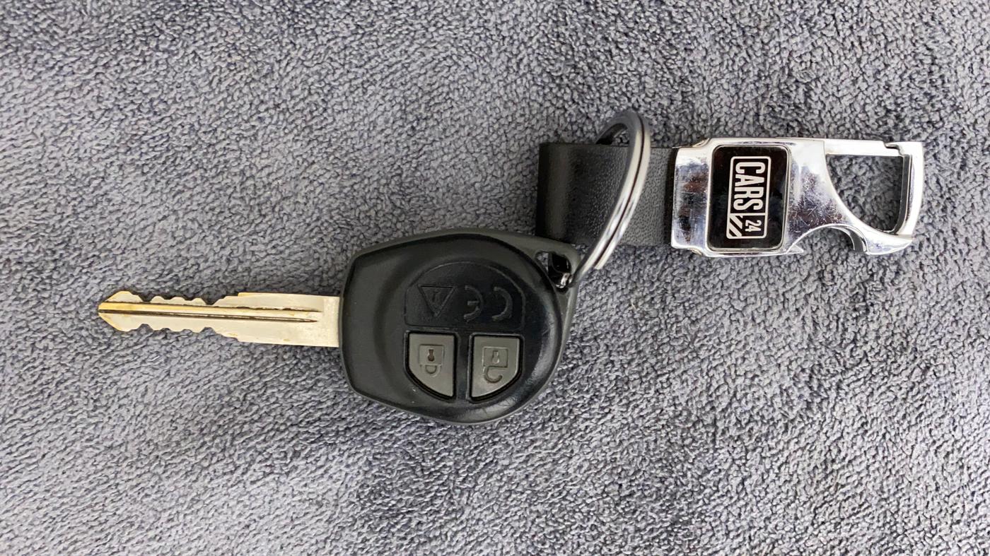 2019 Maruti Vitara Brezza VDI, Diesel, Manual, 55,523 km, Key Close Up