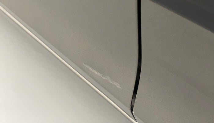 2015 Maruti Swift Dzire VXI, Petrol, Manual, 72,158 km, Front passenger door - Slightly dented