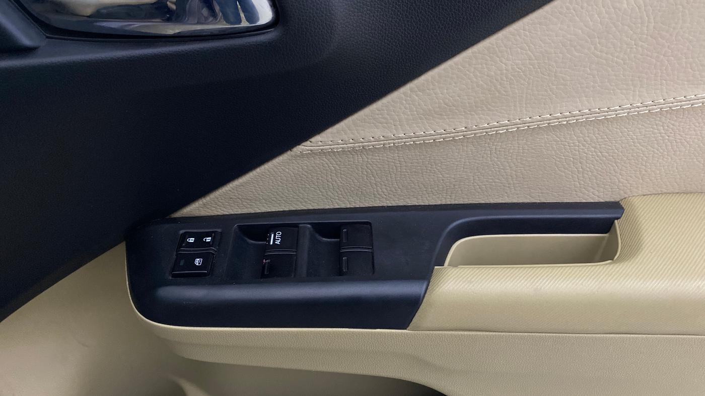 2017 Honda City 1.5L I-VTE V CVT, Petrol, Automatic, 72,883 km, Driver Side Door Panels Control