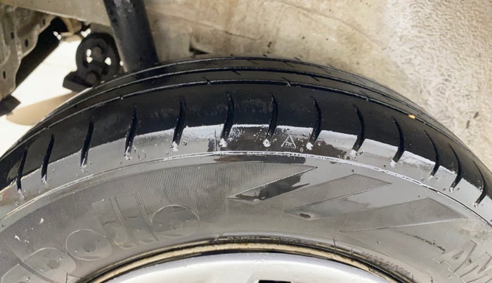 2018 Maruti Wagon R 1.0 LXI CNG, CNG, Manual, 57,393 km, Right Rear Tyre Tread