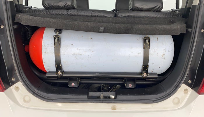 2018 Maruti Wagon R 1.0 LXI CNG, CNG, Manual, 57,393 km, Boot Inside