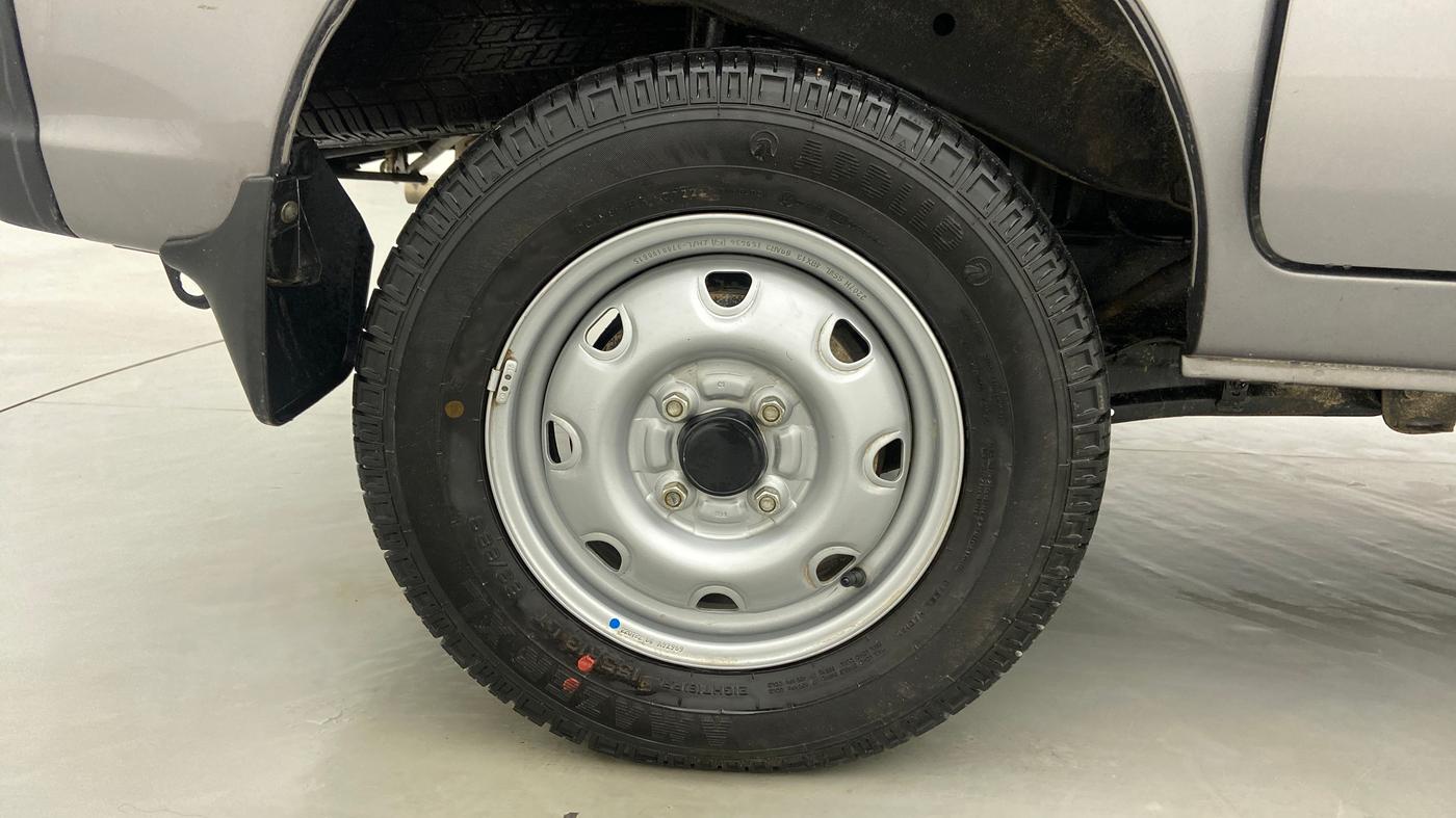 2022 Maruti Eeco 5 STR AC CNG (O), CNG, Manual, 1,639 km, Right Rear Wheel
