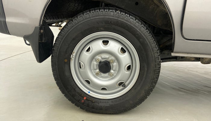 2022 Maruti Eeco 5 STR AC CNG (O), CNG, Manual, 1,639 km, Right Rear Wheel