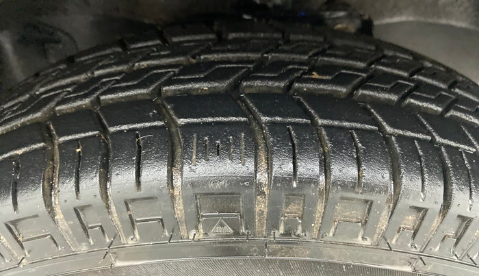 2022 Maruti Eeco 5 STR AC CNG (O), CNG, Manual, 1,639 km, Right Front Tyre Tread