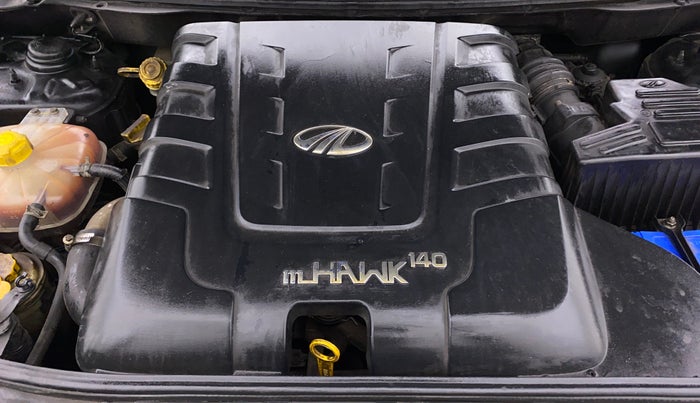 2017 Mahindra XUV500 W6, Diesel, Manual, 82,774 km, Engine View