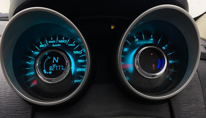 2017 Mahindra XUV500 W6, Diesel, Manual, 82,774 km, Odometer Image