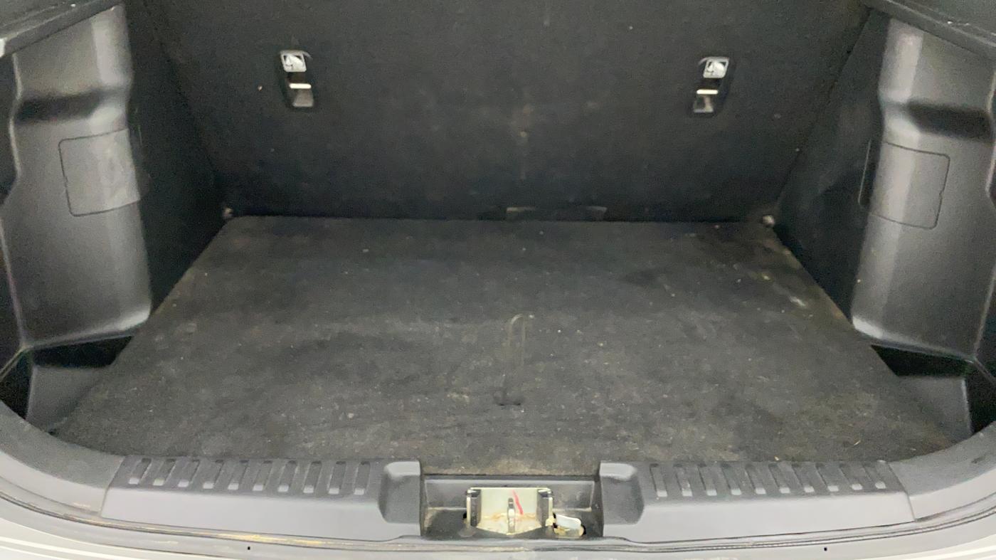 2019 Maruti Vitara Brezza LDI, Diesel, Manual, 29,399 km, Boot Inside