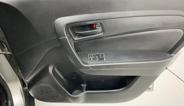 2019 Maruti Vitara Brezza LDI, Diesel, Manual, 29,399 km, Driver Side Door Panels Control