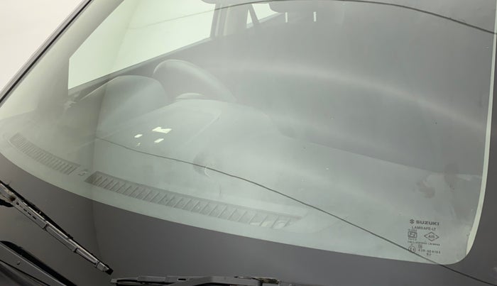 2019 Maruti Vitara Brezza LDI, Diesel, Manual, 29,399 km, Front windshield - Minor spot on windshield
